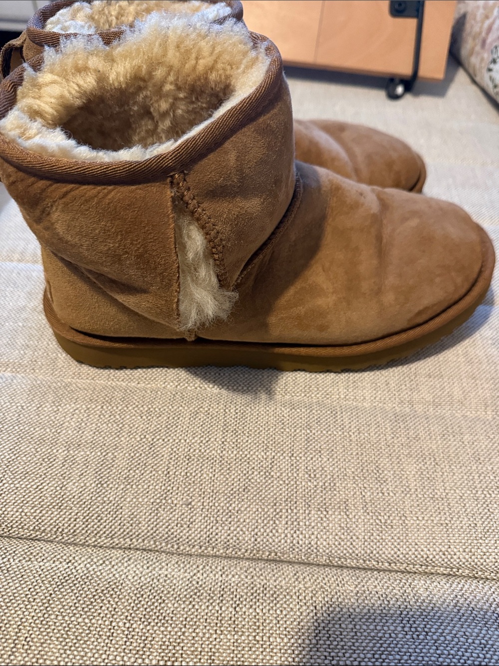 Chestnut UGG Mini - Picture 2 of 4